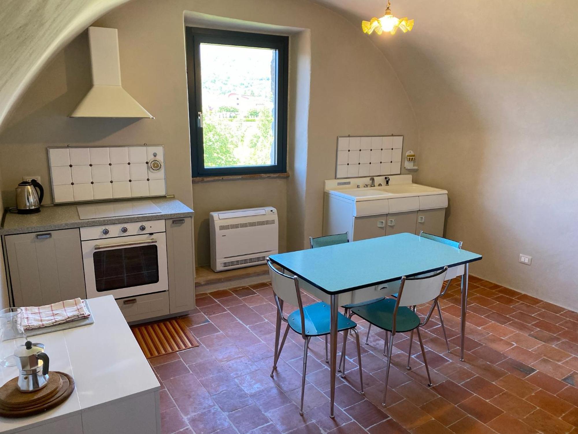 La Casa Medievale E Pontremoli